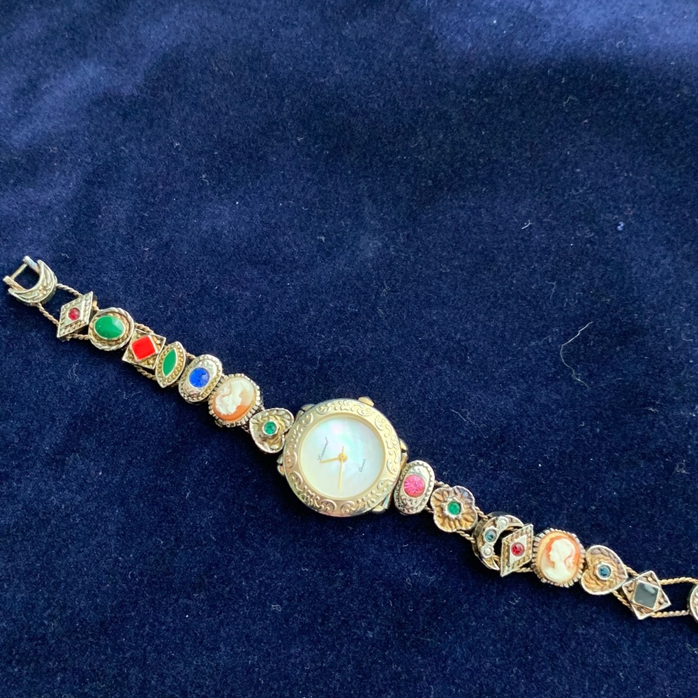 Lucoral Vintage Watch with Multicolor Accents